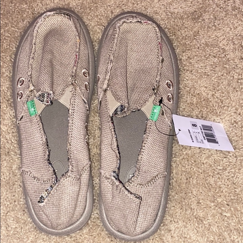 Brand New Sanuks! Never Worn! Size 8!